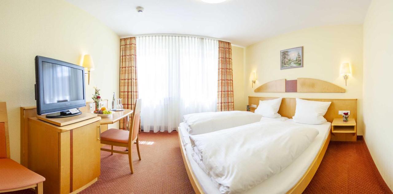 Hotel-Gasthof Krone Greding Extérieur photo