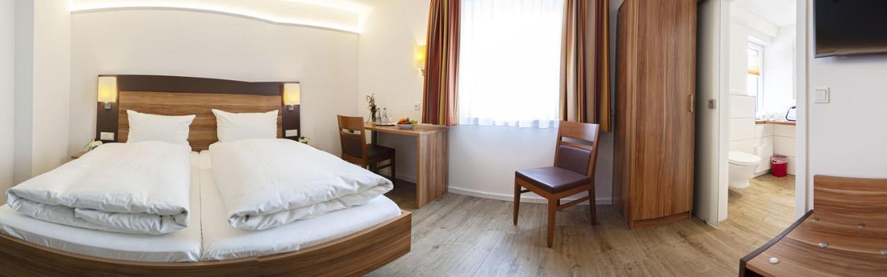 Hotel-Gasthof Krone Greding Extérieur photo