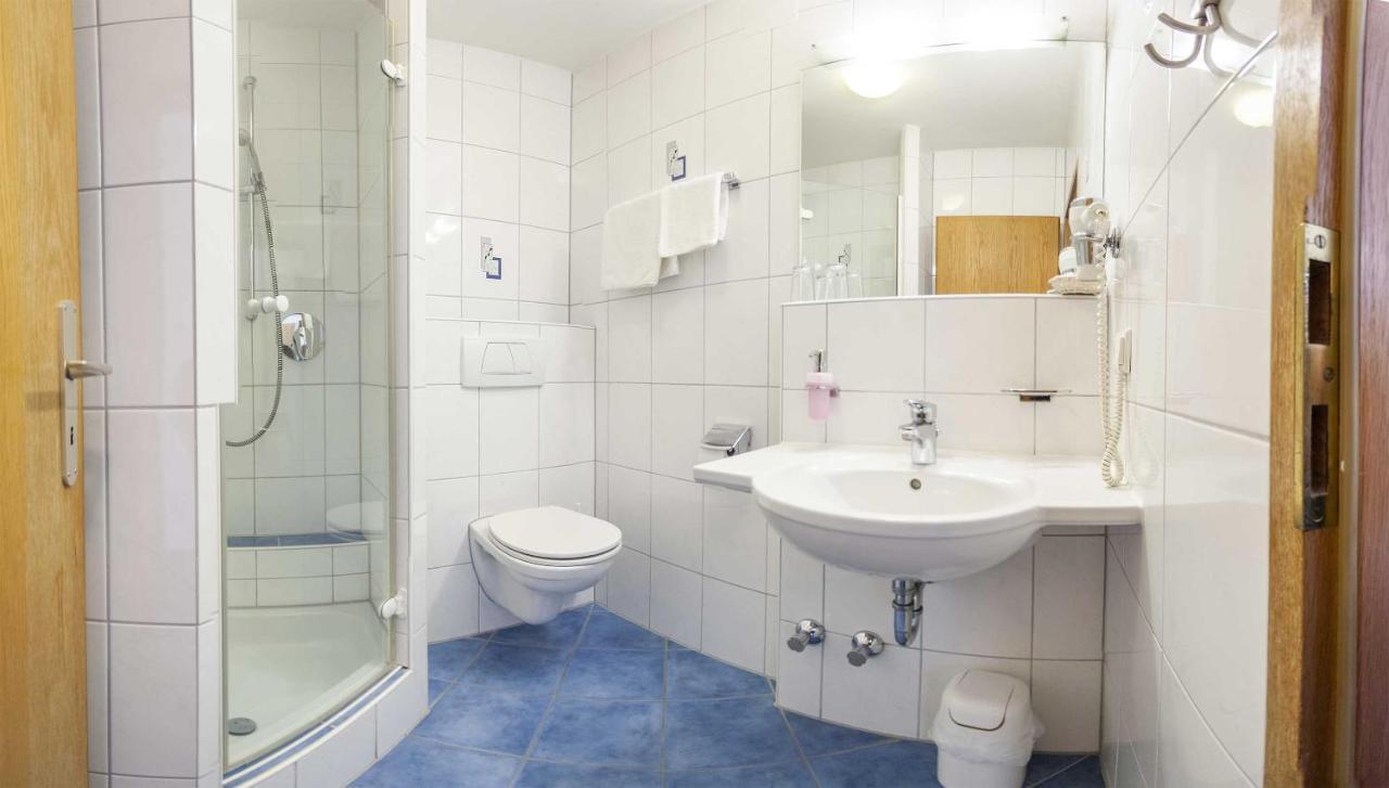 Hotel-Gasthof Krone Greding Extérieur photo