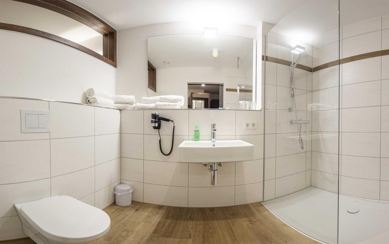Hotel-Gasthof Krone Greding Extérieur photo